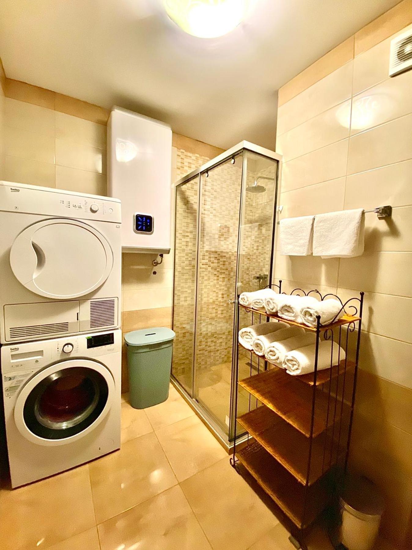 Apartment Lux Superior 120m2 In Heart Of *