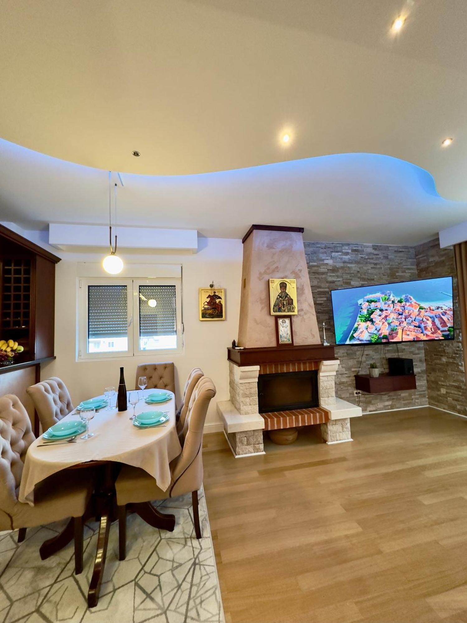 Lux Superior 120m2 In Heart Of Budva
