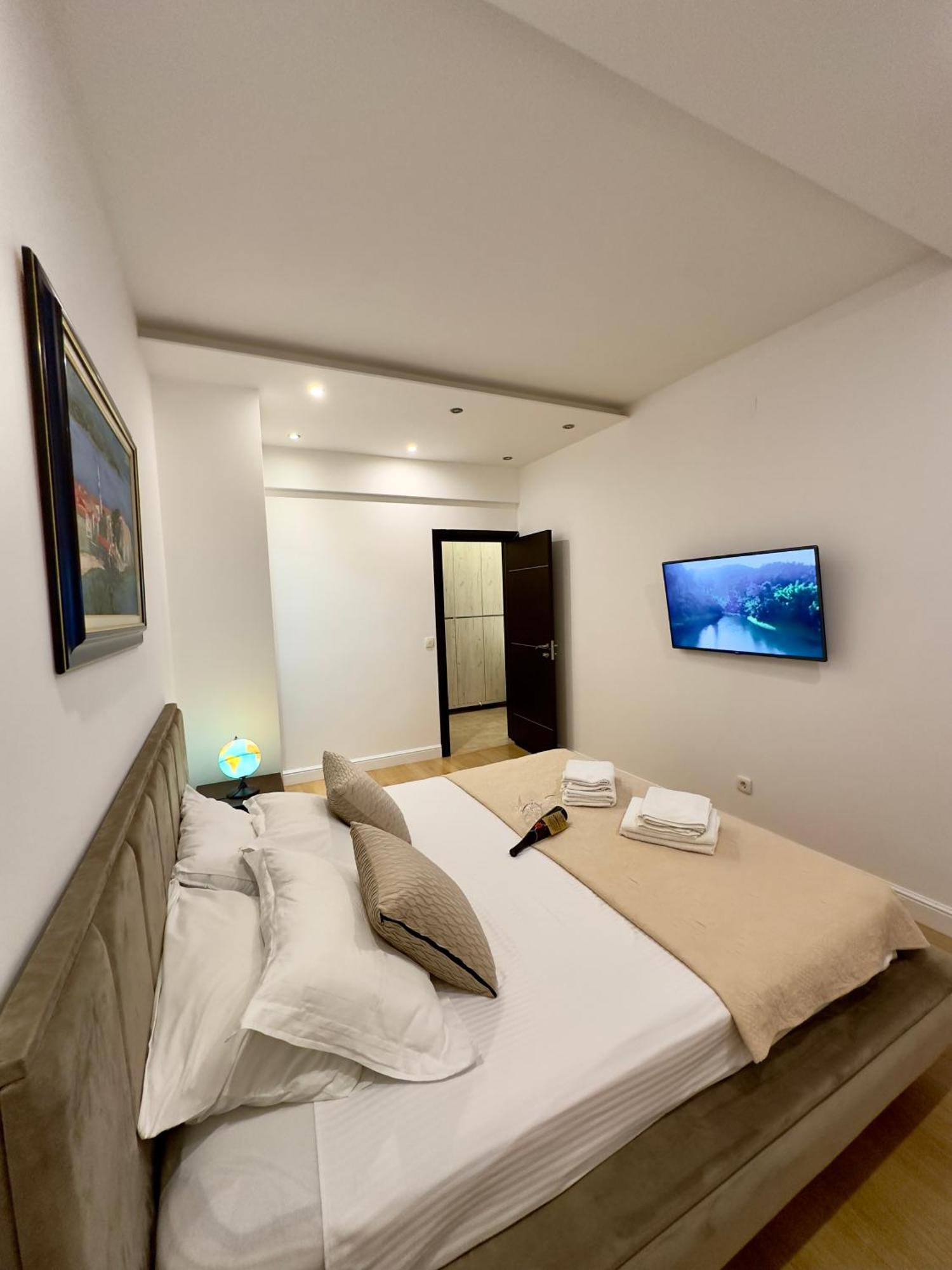 Lux Superior 120m2 In Heart Of Apartment
